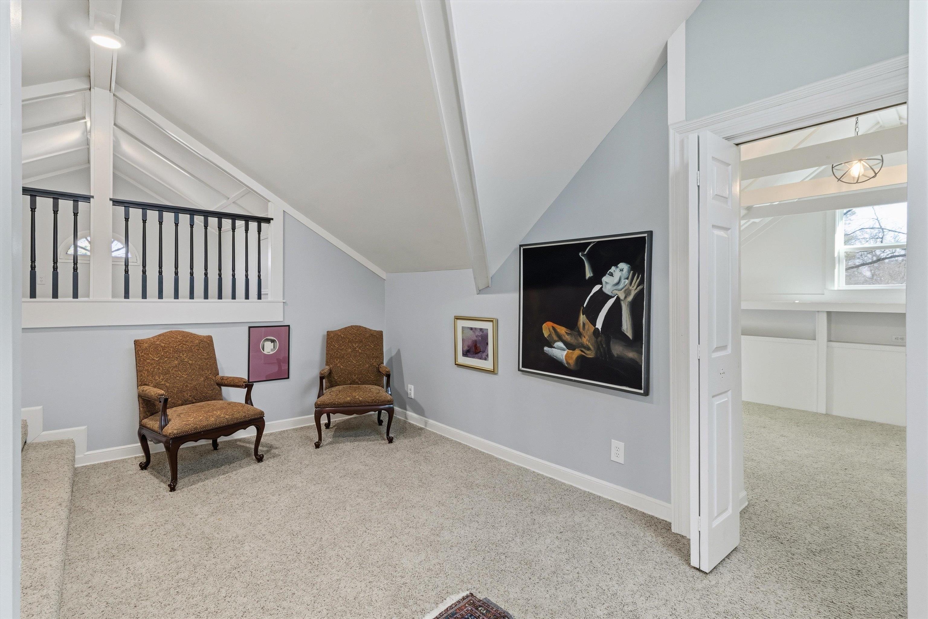 4009 Walnut Grove Road Memphis, TN 38117 - Photo 22 of 40 a bedroom with furniture and a window