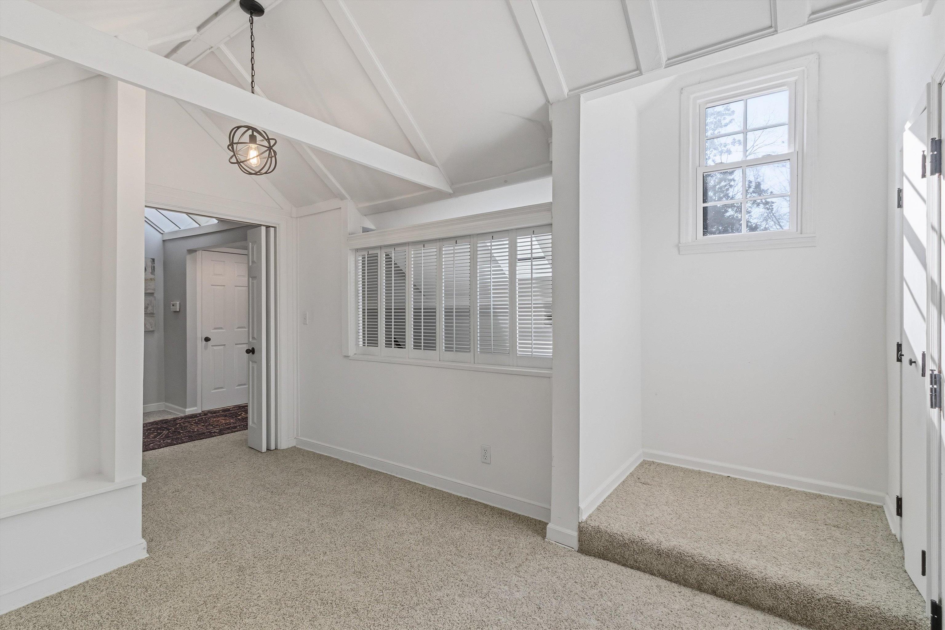 4009 Walnut Grove Road Memphis, TN 38117 - Photo 26 of 40 a view of an empty room with a window