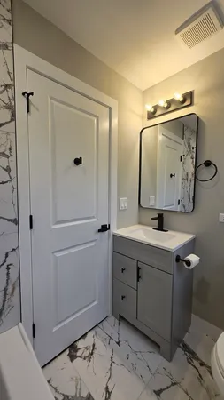 $288,000 | 237 West 117th Street, Chicago, IL 60628