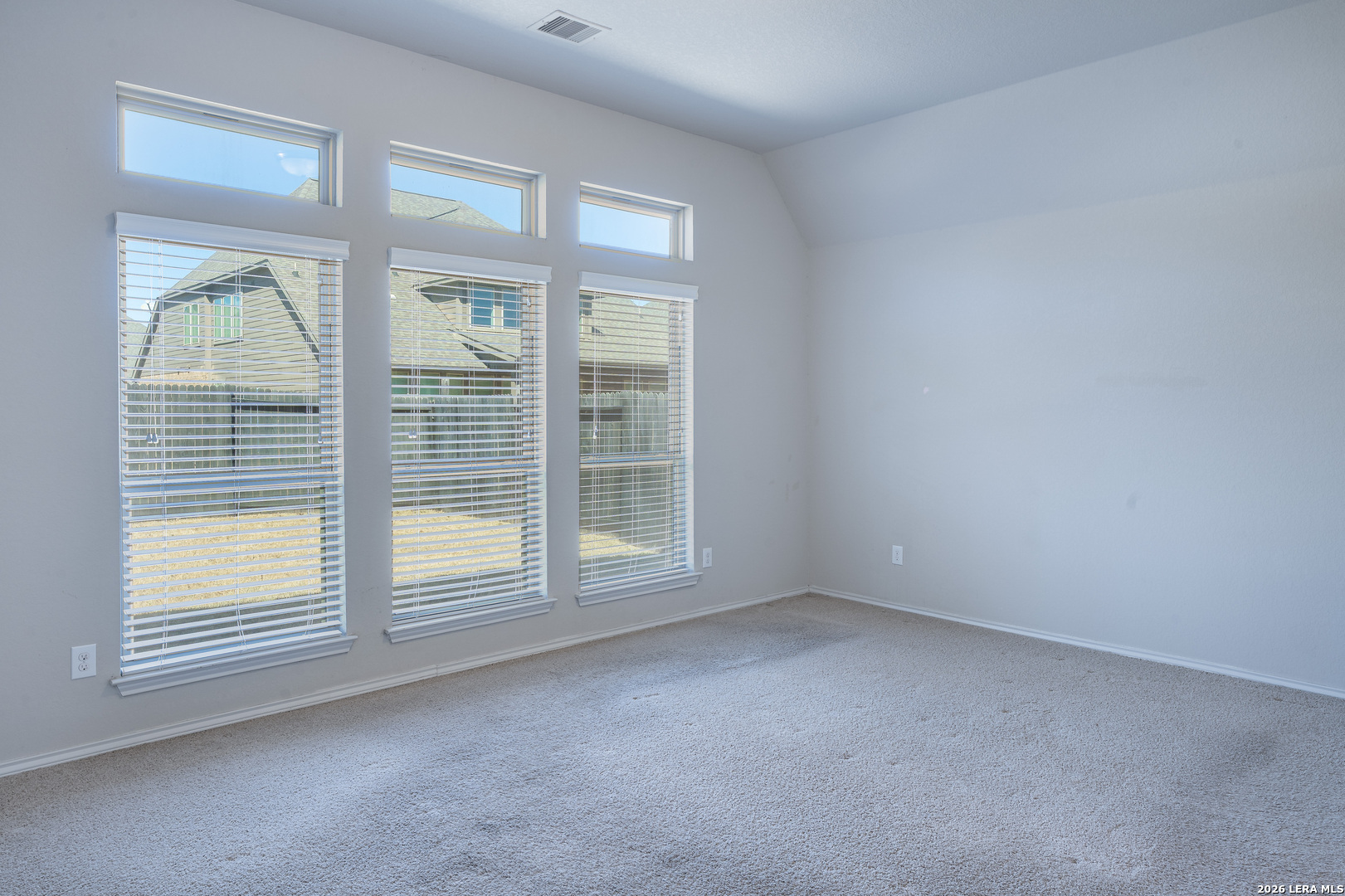 2138 Rustling Way Seguin, TX 78155 - Photo 11 of 32