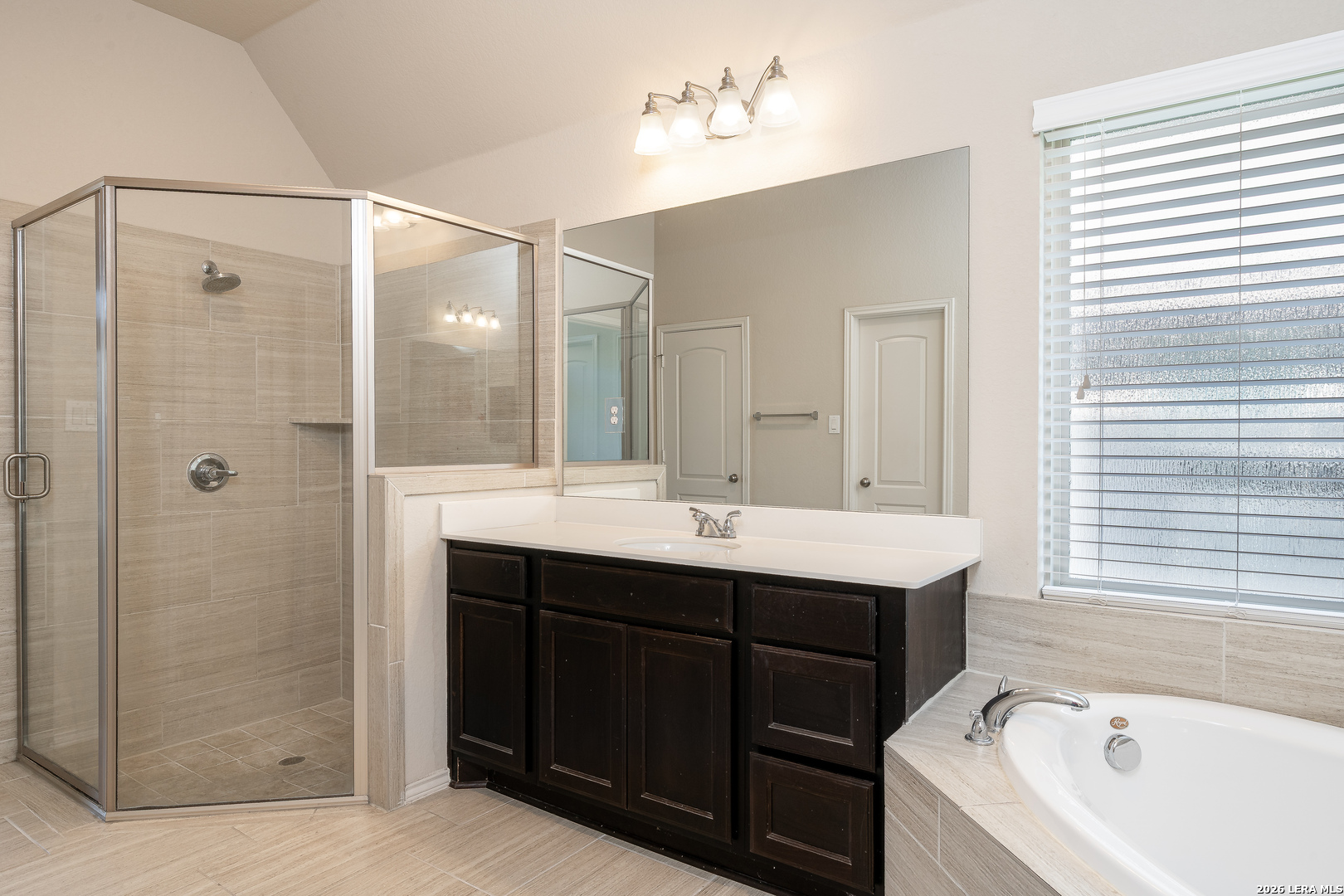 2138 Rustling Way Seguin, TX 78155 - Photo 13 of 32