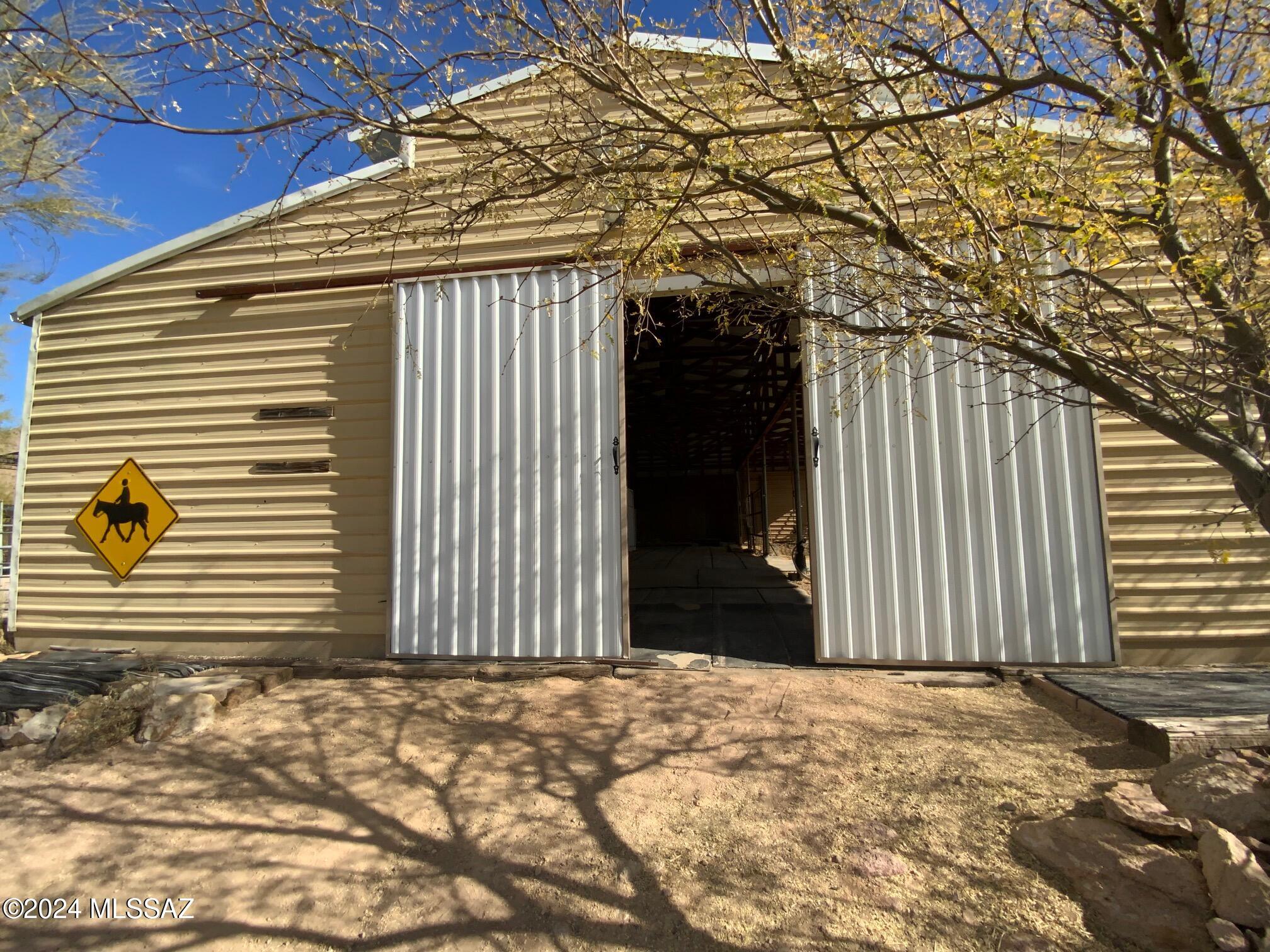 4040 West Drexel Road Tucson, AZ 85746 - Photo 2 of 50 Gallery Image 2