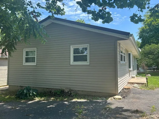 $179,000 | 312 West 3rd Street, West Lebanon, IN 47991