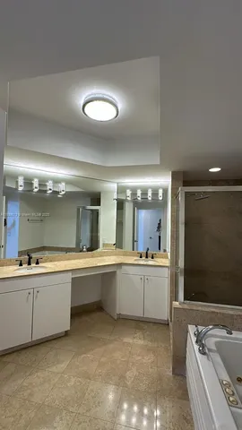 $8,500 | 4775 Collins Avenue, Unit 2702, Miami Beach, FL 33140