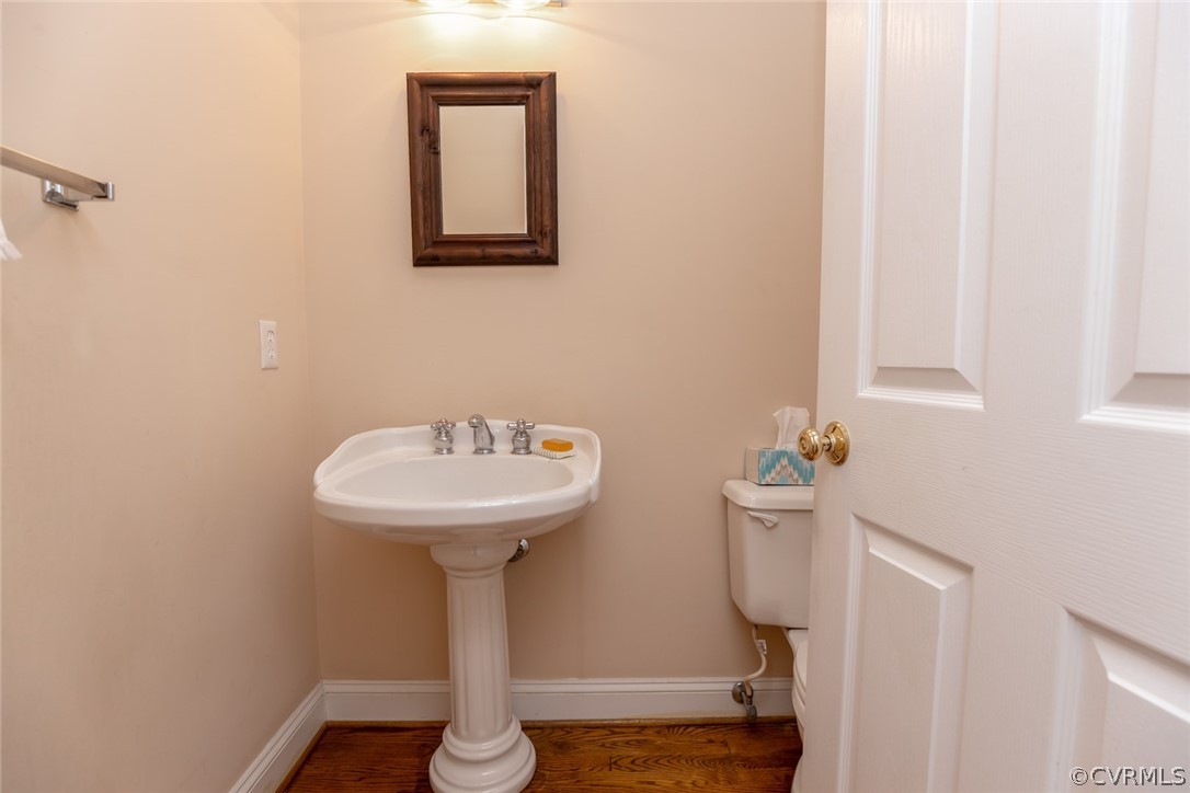 110 Penshurst Road Richmond, VA 23221 - Photo 15 of 39 There is one of two first floor powder rooms off t
