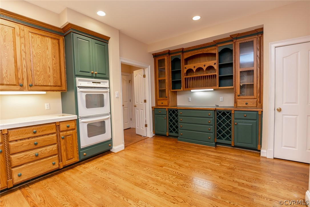 110 Penshurst Road Richmond, VA 23221 - Photo 19 of 39 The kitchen features custom cabinets with rope tri