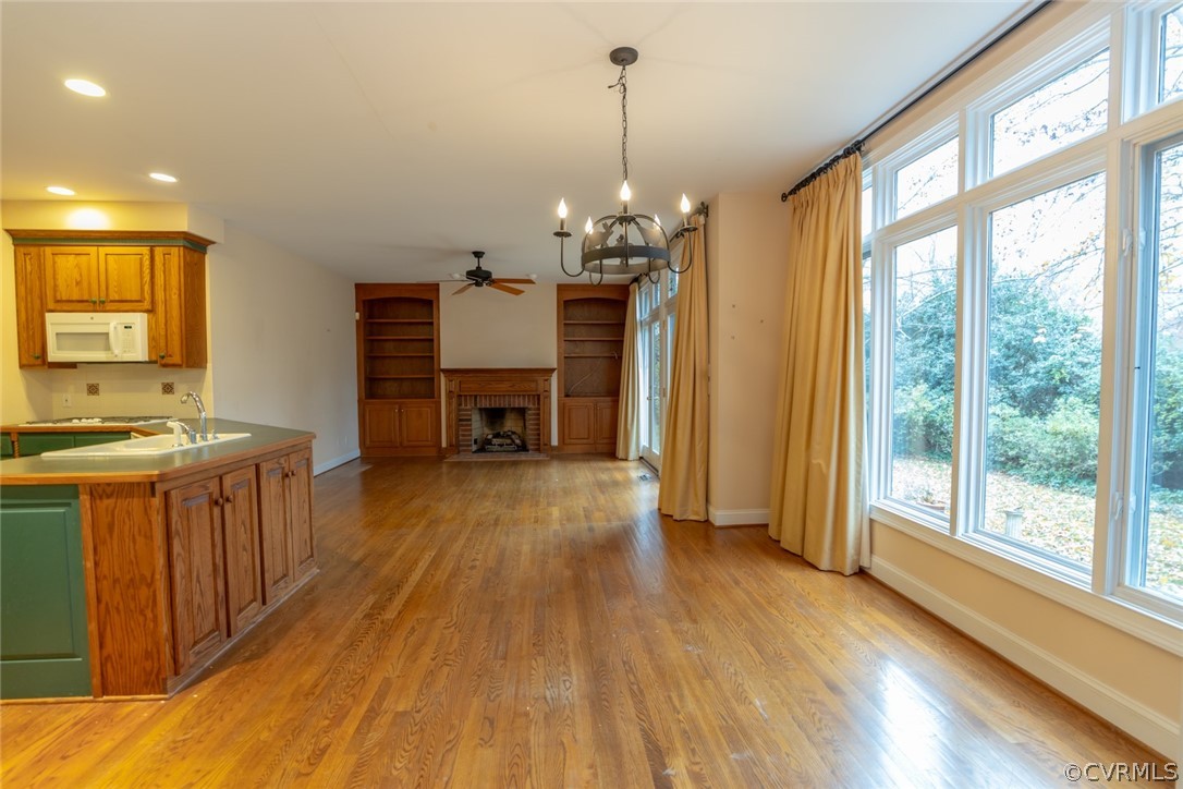 110 Penshurst Road Richmond, VA 23221 - Photo 22 of 39 View looking from the breakfast area toward the fa