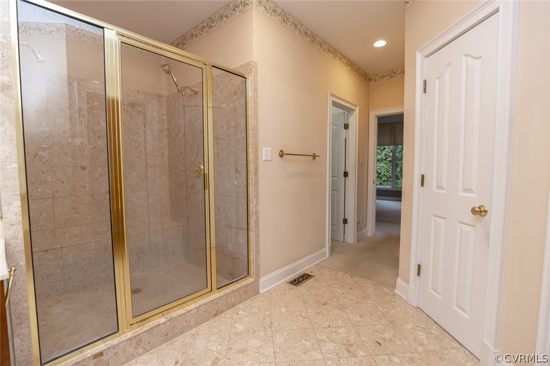 110 Penshurst Road Richmond, VA 23221 - Photo 29 of 39 Master bath
