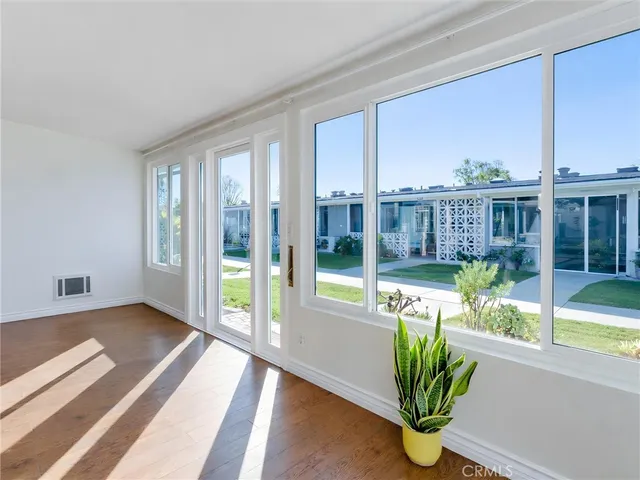 $266,000 | 13860 St Andrews Drive, Unit 62I, Seal Beach, CA 90740