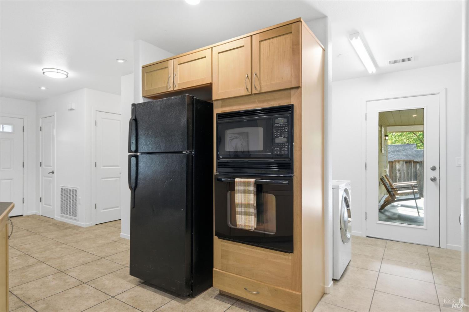 185 Lasso Lane Santa Rosa, CA 95403 - Photo 14 of 36