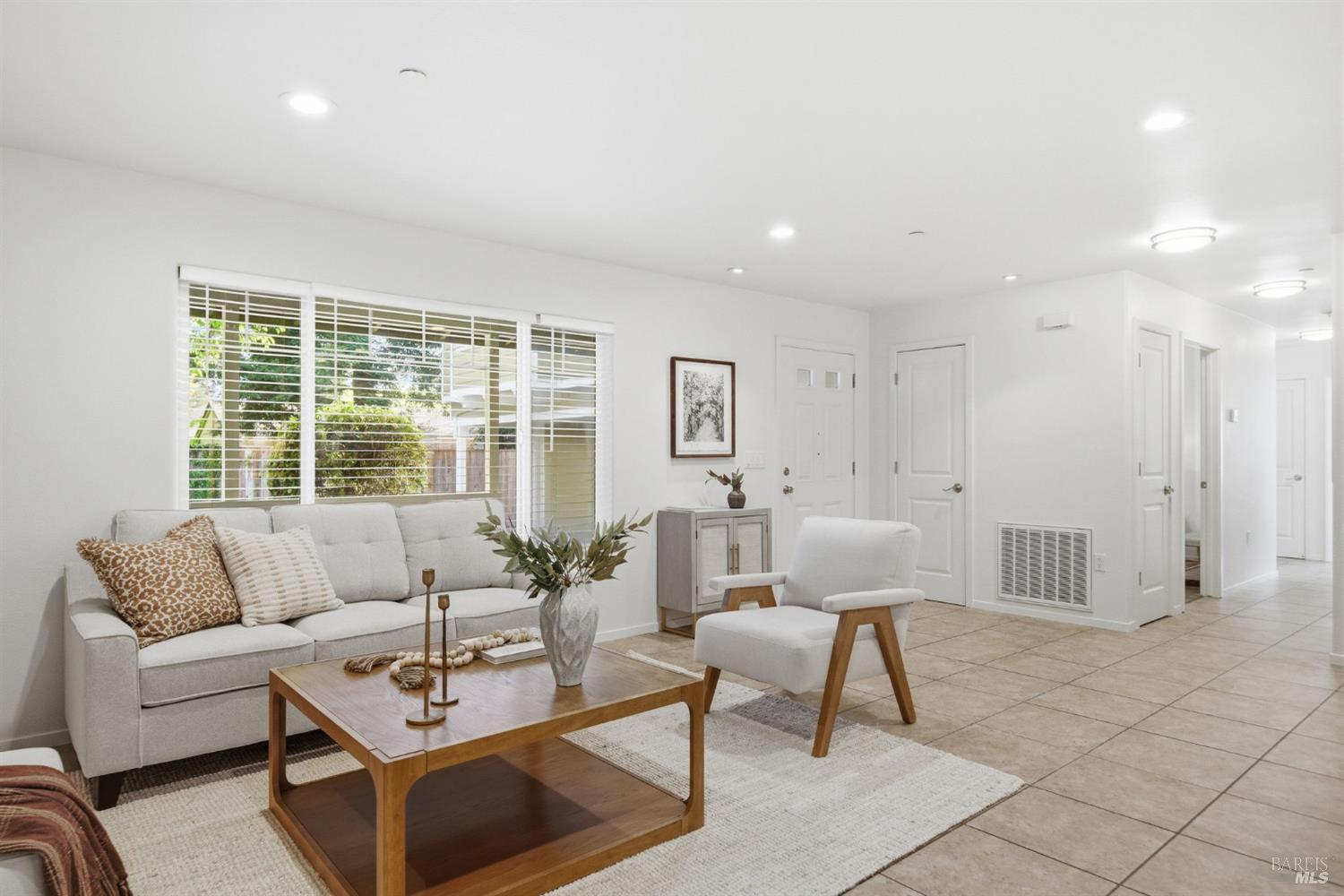 185 Lasso Lane Santa Rosa, CA 95403 - Photo 5 of 36