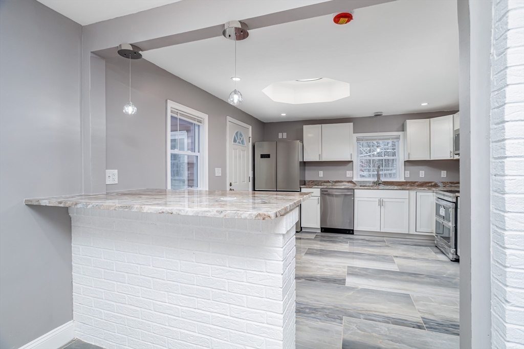 1020 Richardson Road Ashby, MA 01431 - Photo 4 of 28