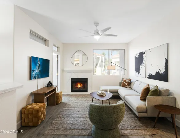 $2,995 | 11375 East Sahuaro Drive, Unit 1033, Scottsdale, AZ 85259