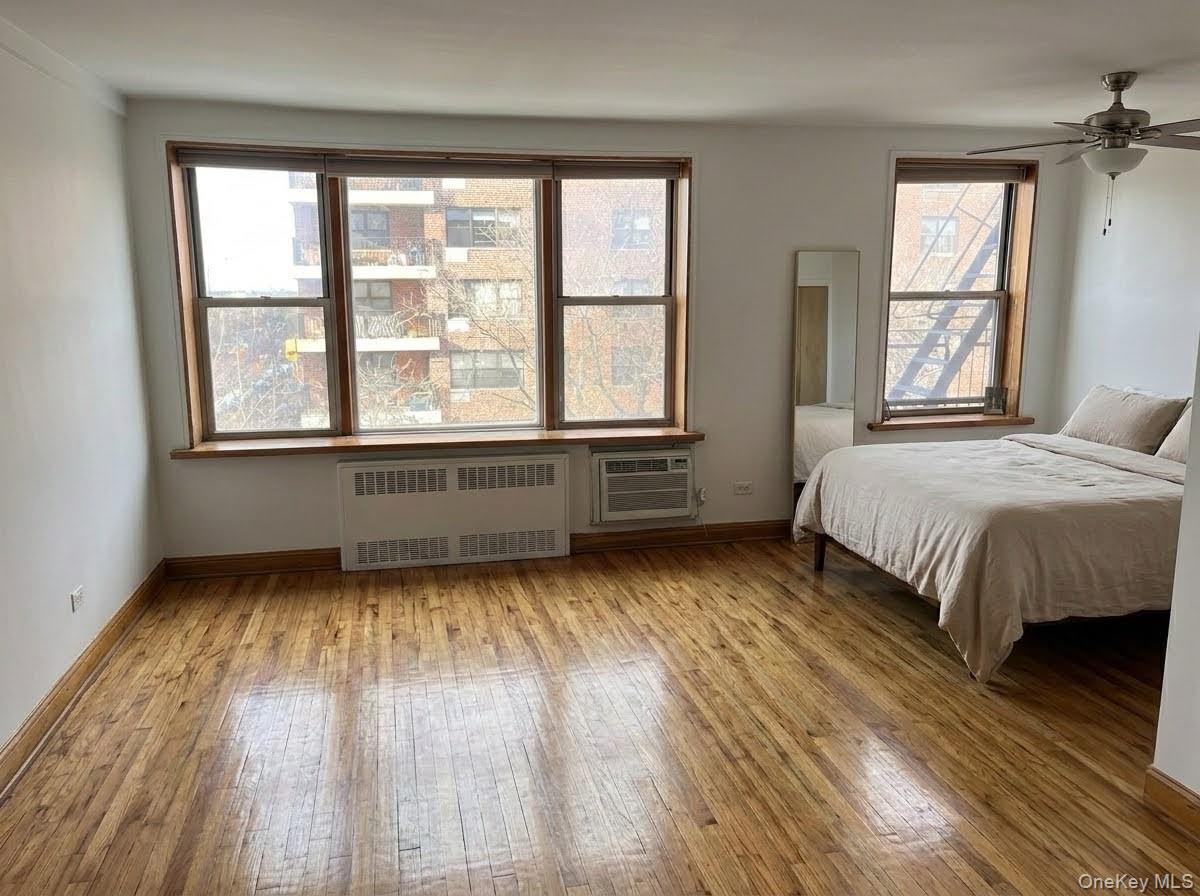 310 Beverley Road, Unit 4L Brooklyn, NY 11218 - Photo 3 of 9