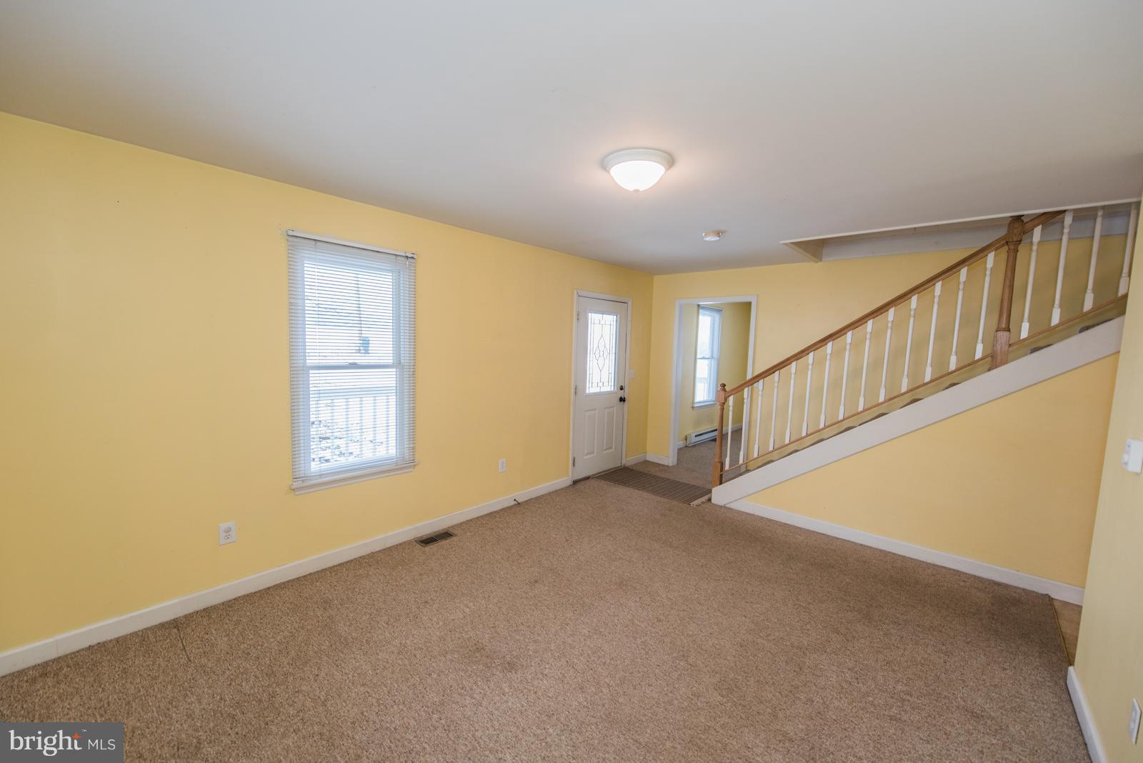 6717 Winchester Grade Road Berkeley Springs, WV 25411 - Photo 3 of 28 Dining Room
