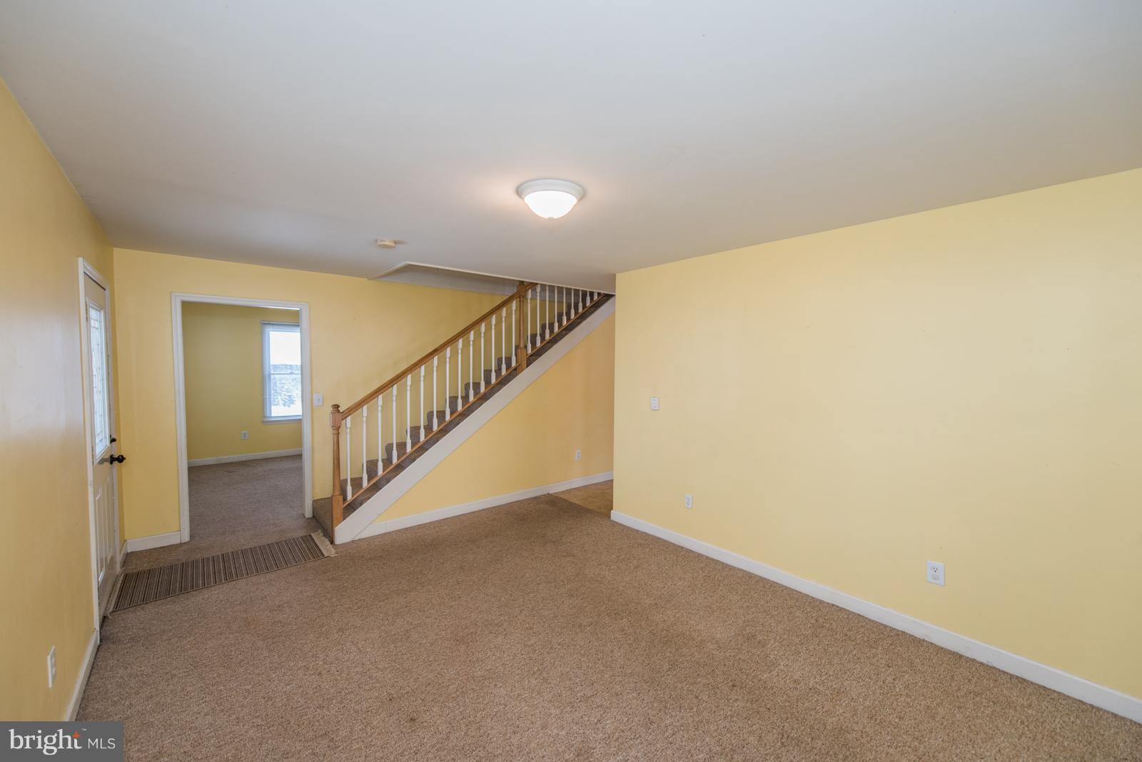 6717 Winchester Grade Road Berkeley Springs, WV 25411 - Photo 4 of 28 Dining Room