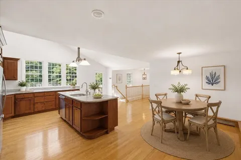 $999,000 | 320 First Parish Road, Scituate, MA 02066