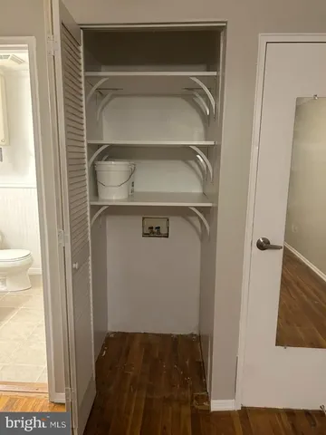 a view of walk in closet