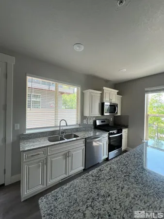 $2,050 | 760 Bluffs Court, Unit 101, Reno, NV 89523