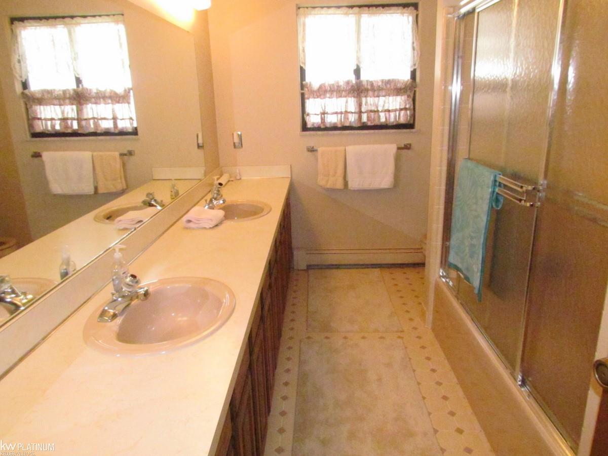 7933 South River Road Marine City, MI 48039 - Photo 16 of 25 Features Double Sinks