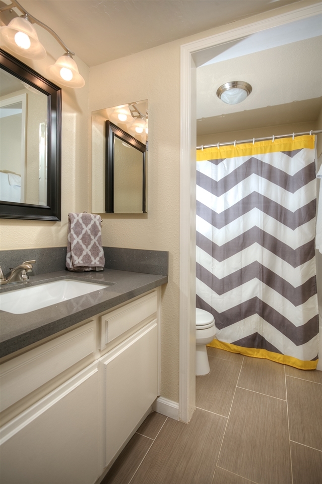 4774 Gateshead Road Carlsbad, CA 92010 - Photo 13 of 25 Gallery Image 13