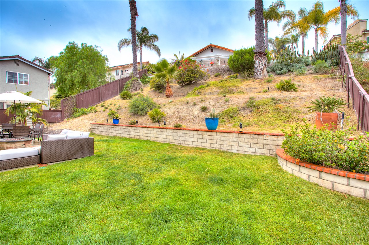4774 Gateshead Road Carlsbad, CA 92010 - Photo 20 of 25 Gallery Image 20