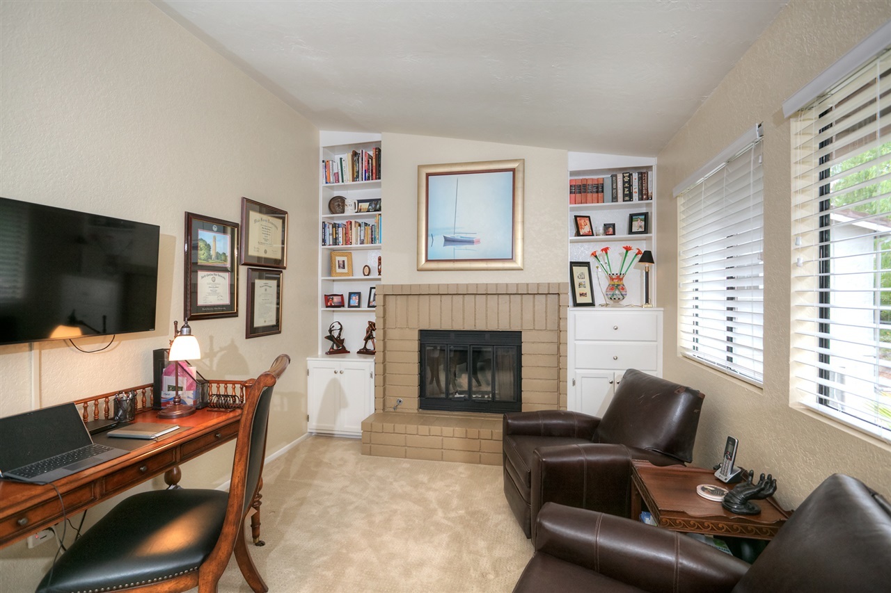 4774 Gateshead Road Carlsbad, CA 92010 - Photo 9 of 25 Gallery Image 9