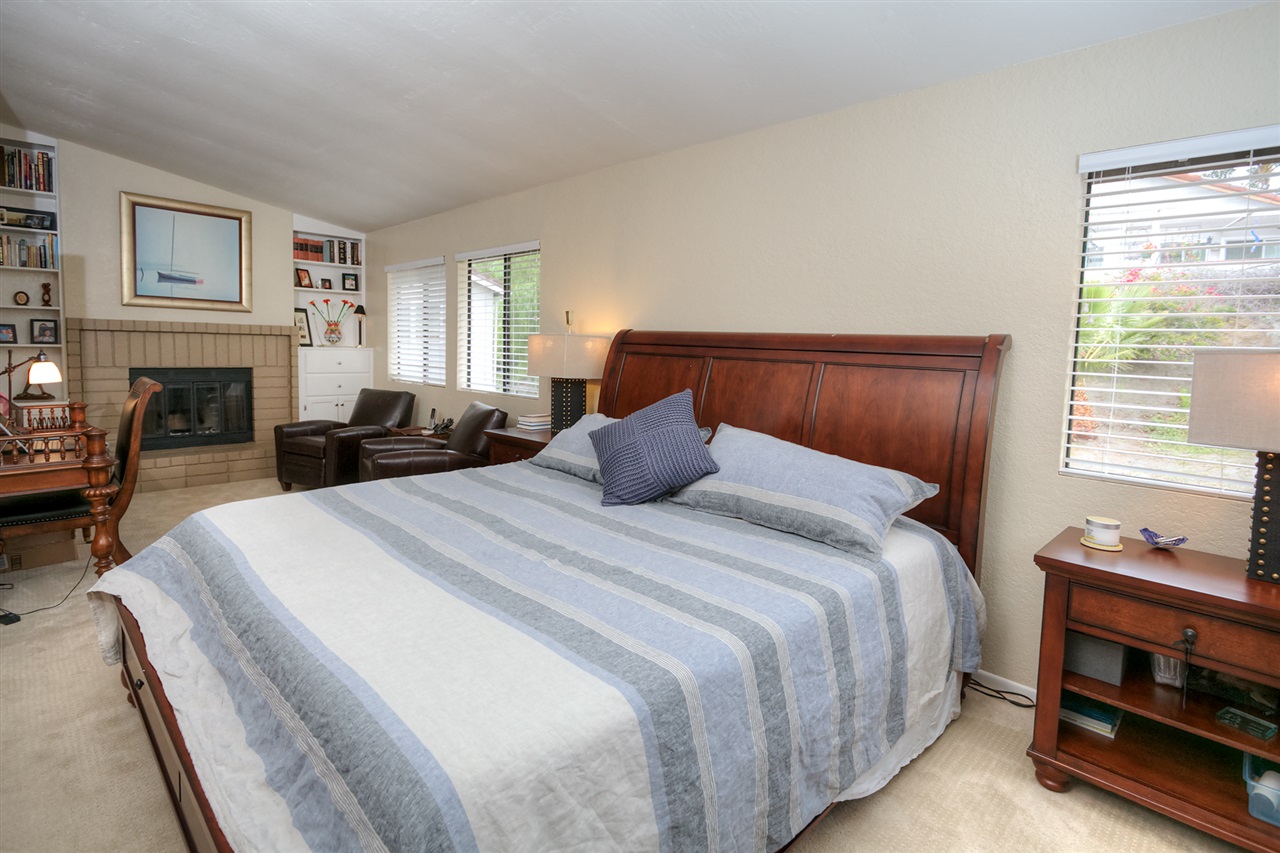 4774 Gateshead Road Carlsbad, CA 92010 - Photo 10 of 25 Gallery Image 10