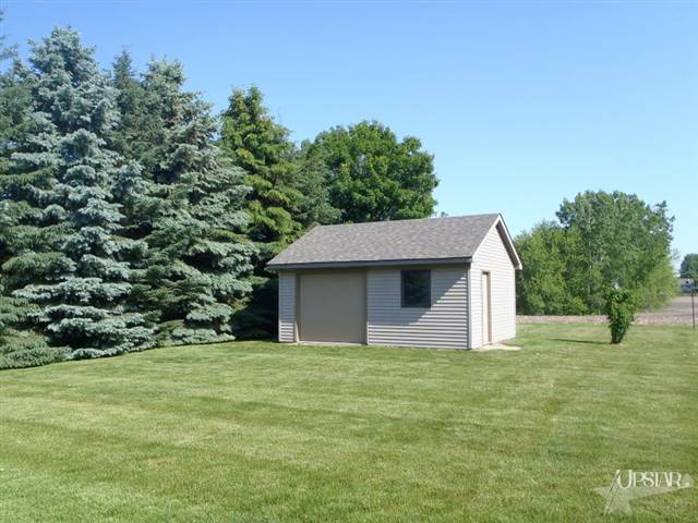 10105 Hosler Road Leo, IN 46765 - Photo 2 of 20