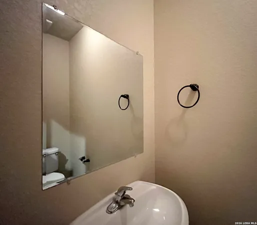 $1,295 | 6606 Arancione Avenue, Unit 102, San Antonio, TX 78233