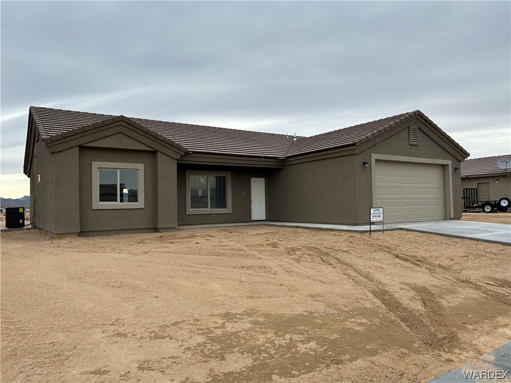 467 South Martinez Road Golden Valley, AZ 86413 - Photo 1 of 12 Gallery Image 1