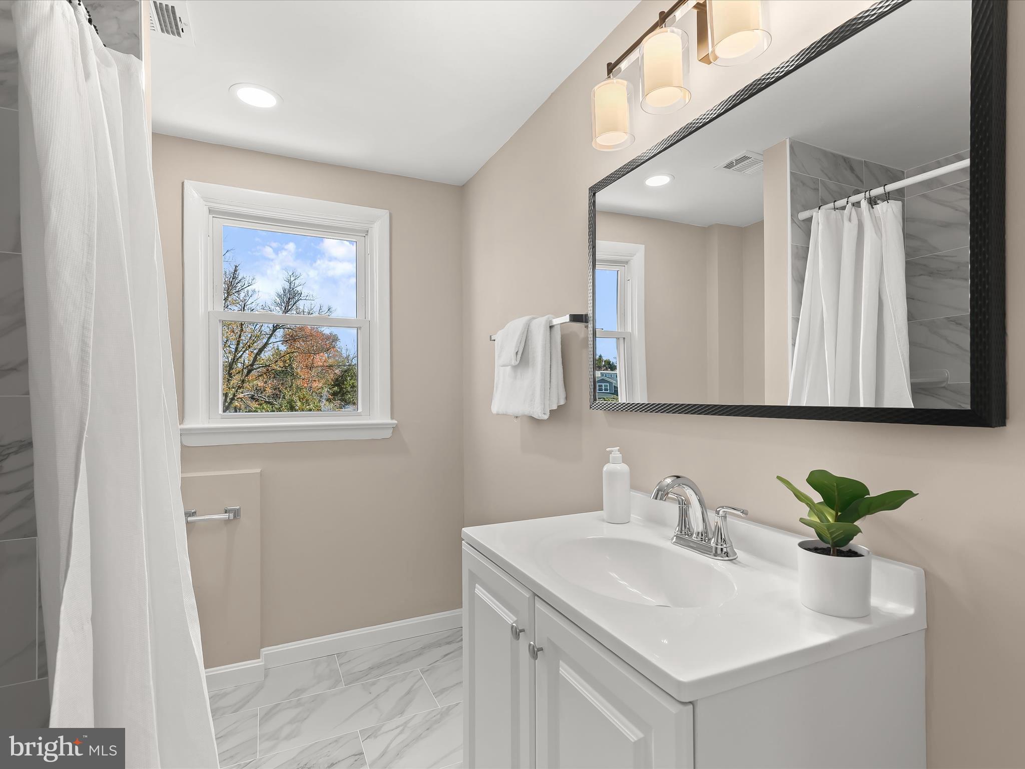 9913 Markham Street Silver Spring, MD 20901 - Photo 18 of 37 Upper Level Full Bath