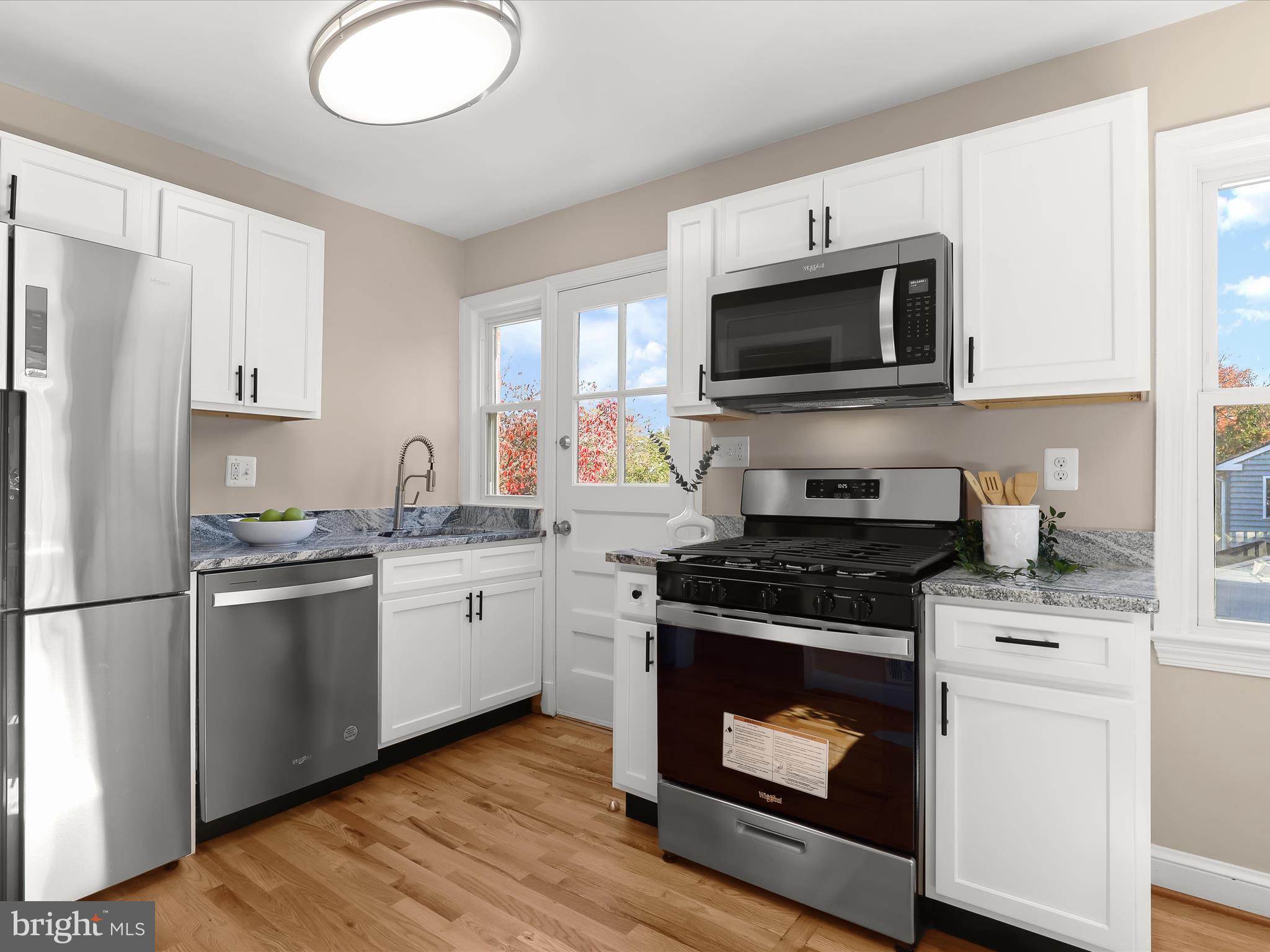 9913 Markham Street Silver Spring, MD 20901 - Photo 4 of 37 Eat-in Kitchen