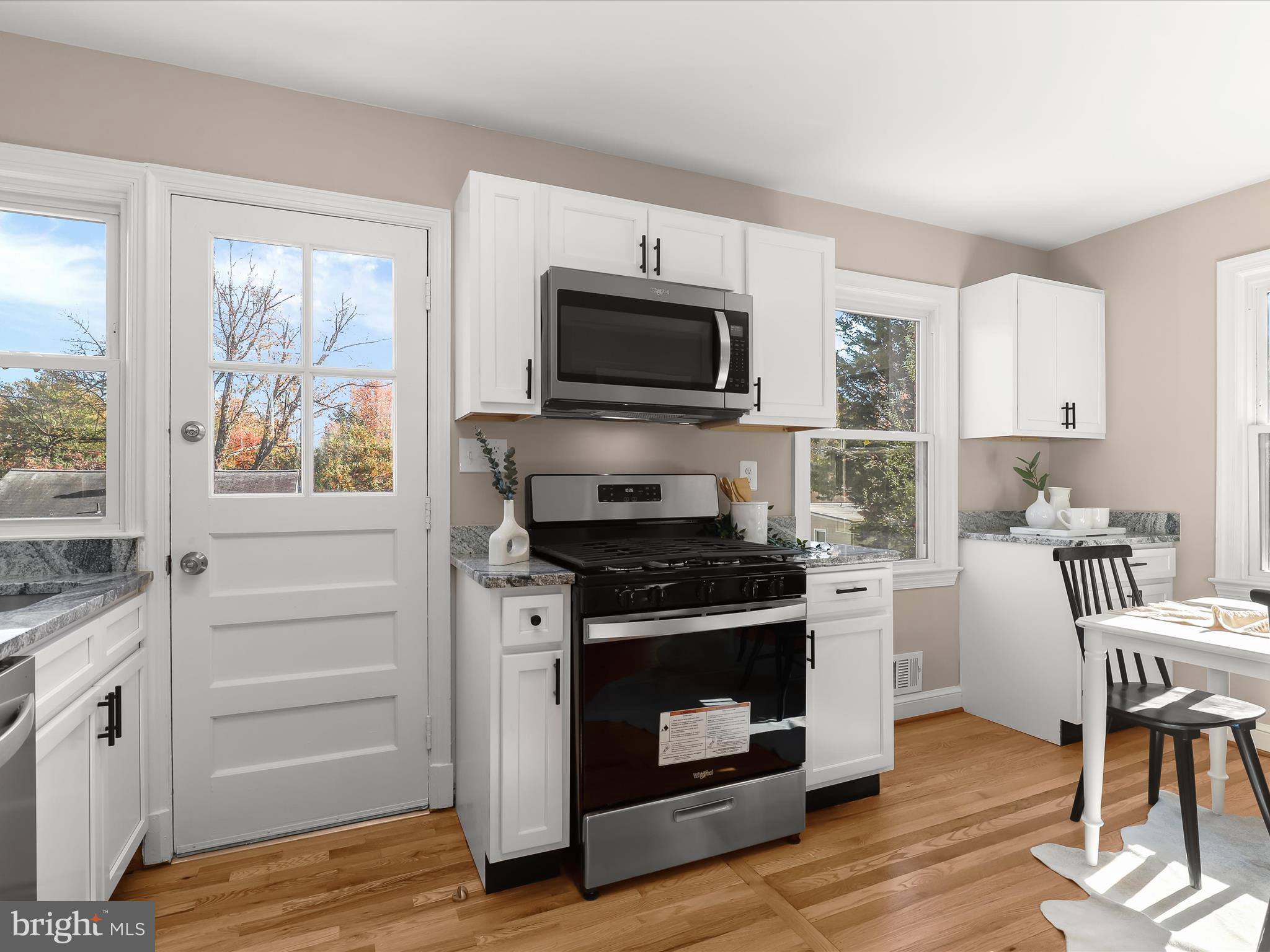 9913 Markham Street Silver Spring, MD 20901 - Photo 5 of 37 Eat-in Kitchen