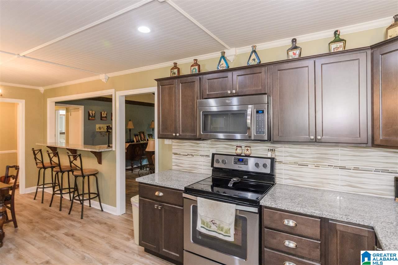 124 Mission Circle South Alabaster, AL 35007 - Photo 13 of 36