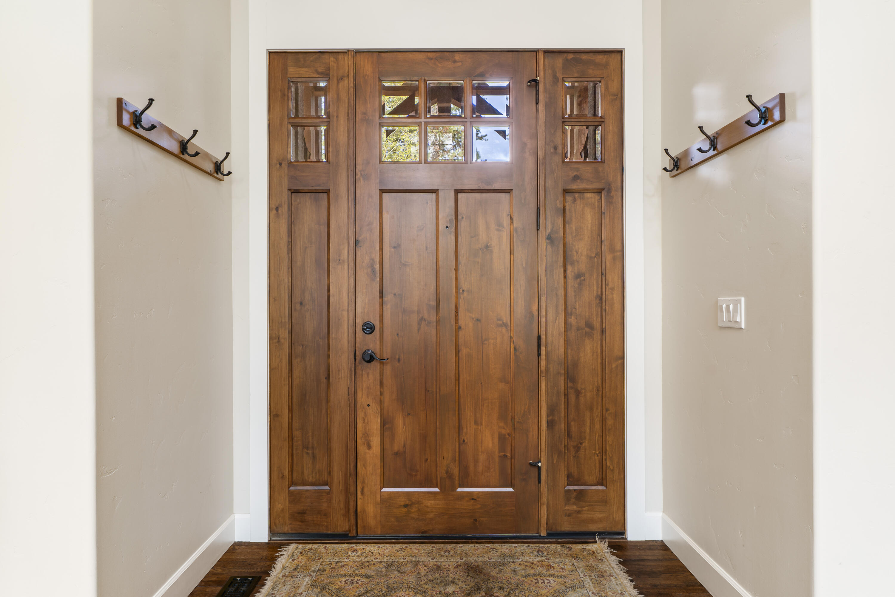 56155 Sable Rock Loop, Unit 277 Bend, OR 97707 - Photo 21 of 63 Entry