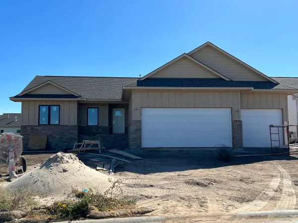 $346,272 | 1131 West Hazel Lane, Goddard, KS 67052