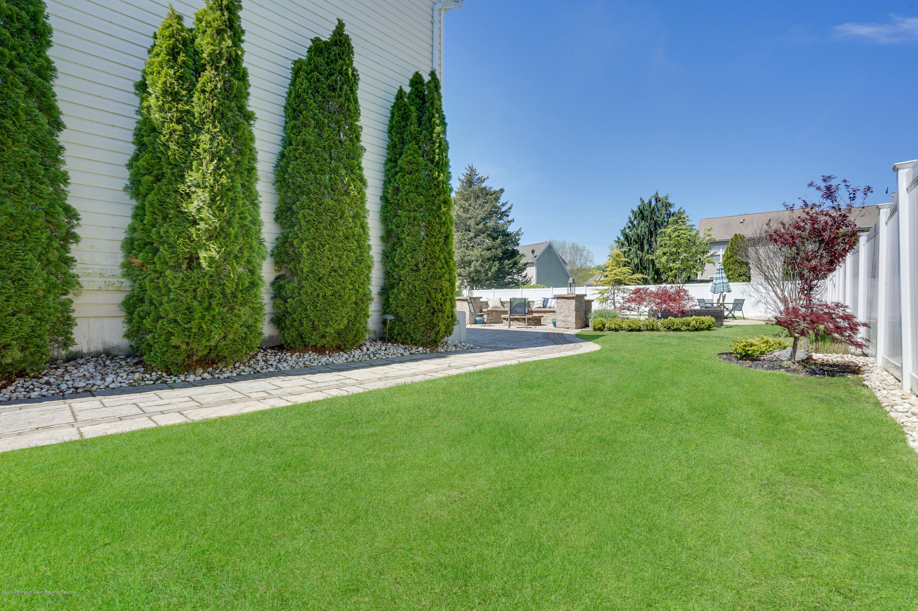 8 Lancaster Way Jackson, NJ 08527 - Photo 54 of 58 Yard from side2