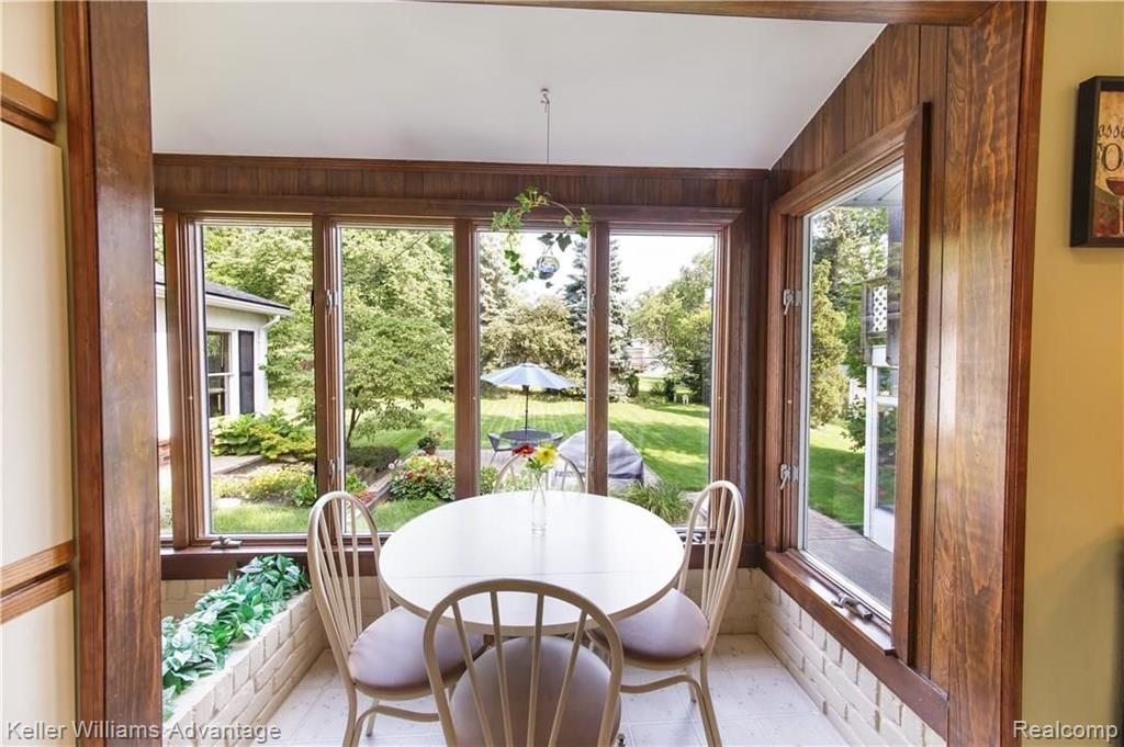 36508 West Lyman Road Farmington Hills, MI 48331 - Photo 14 of 63