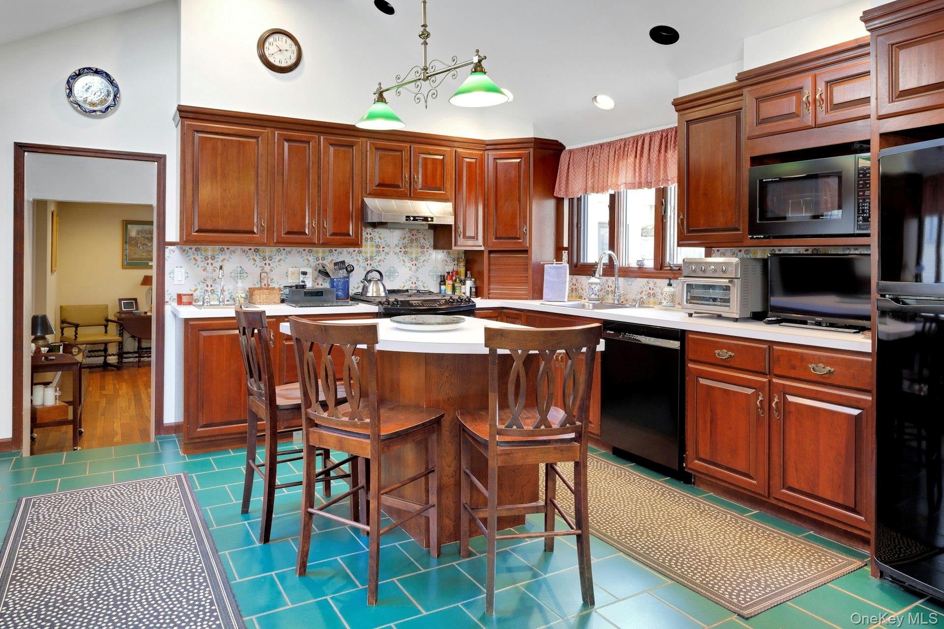 103 Church Hill Road Carmel, NY 10512 - Photo 13 of 33 Eat-in kitchen