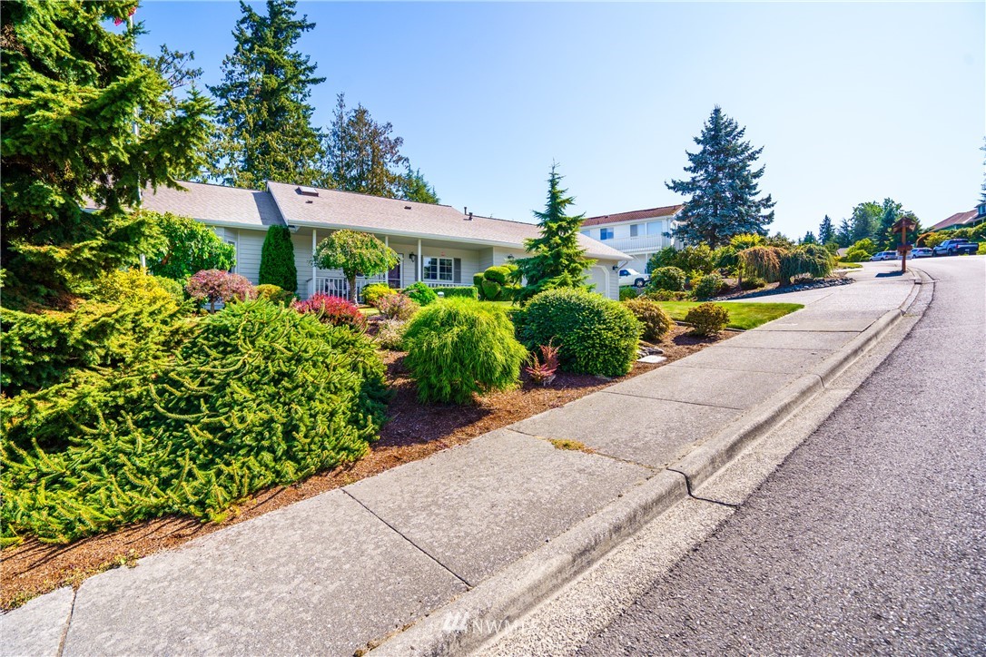730 North Waugh Road Mount Vernon, WA 98273 - Photo 1 of 37 Gallery Image 1