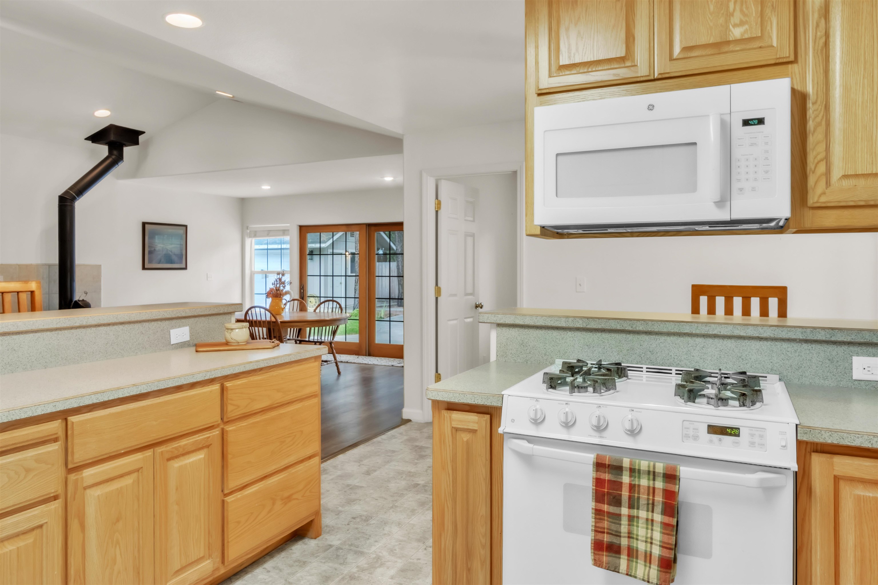 532 Andrews Road Chester, CA 96020 - Photo 6 of 27 Gallery Image 6