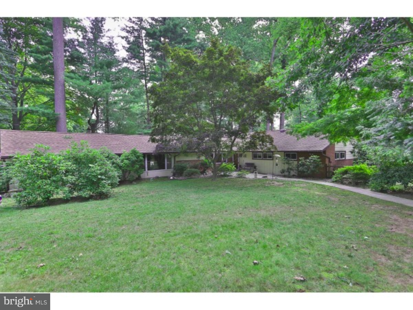 1093 Kingsley Road Jenkintown, PA 19046 - Photo 2 of 25 Exterior Front