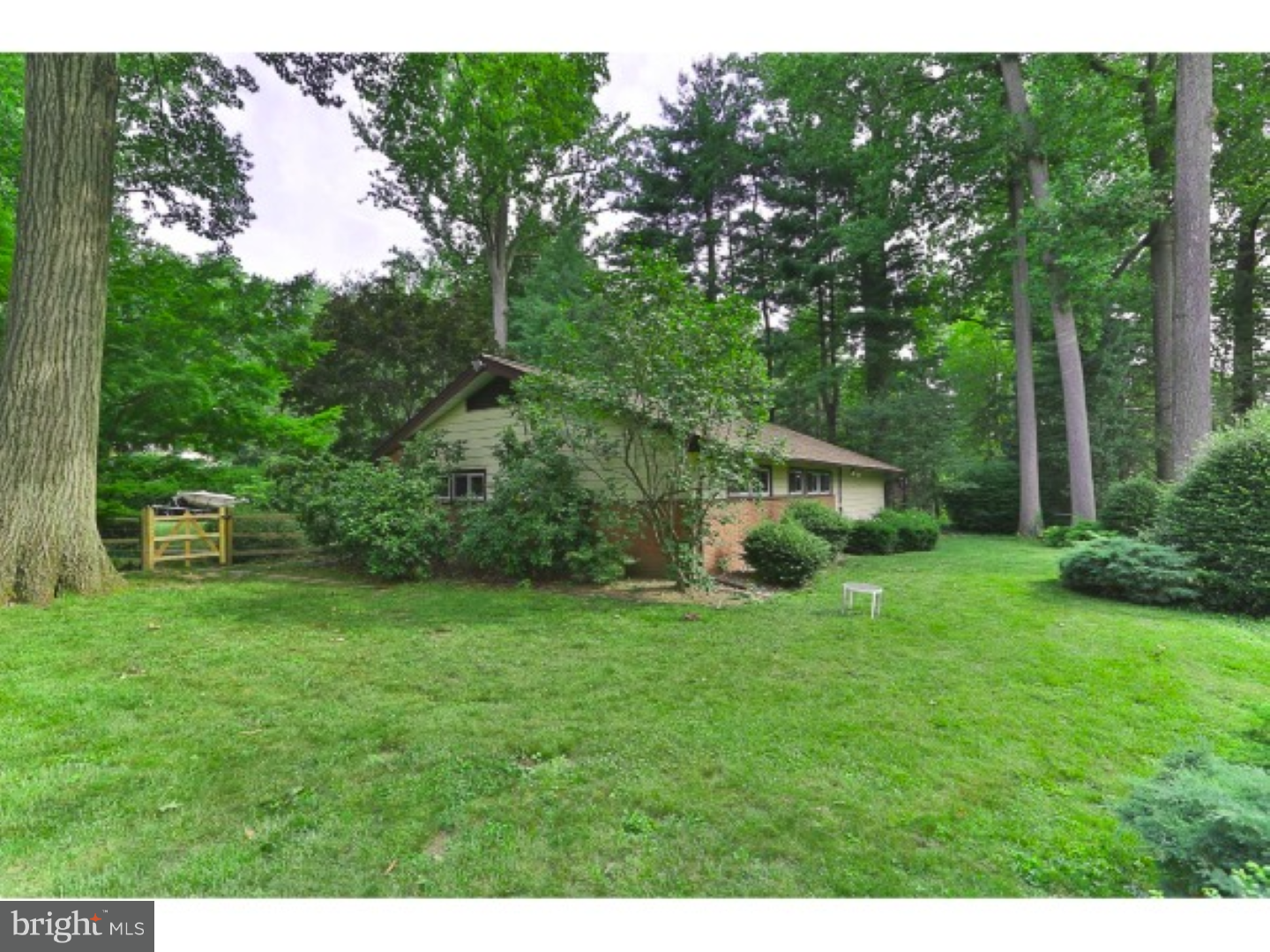 1093 Kingsley Road Jenkintown, PA 19046 - Photo 23 of 25 View in Back