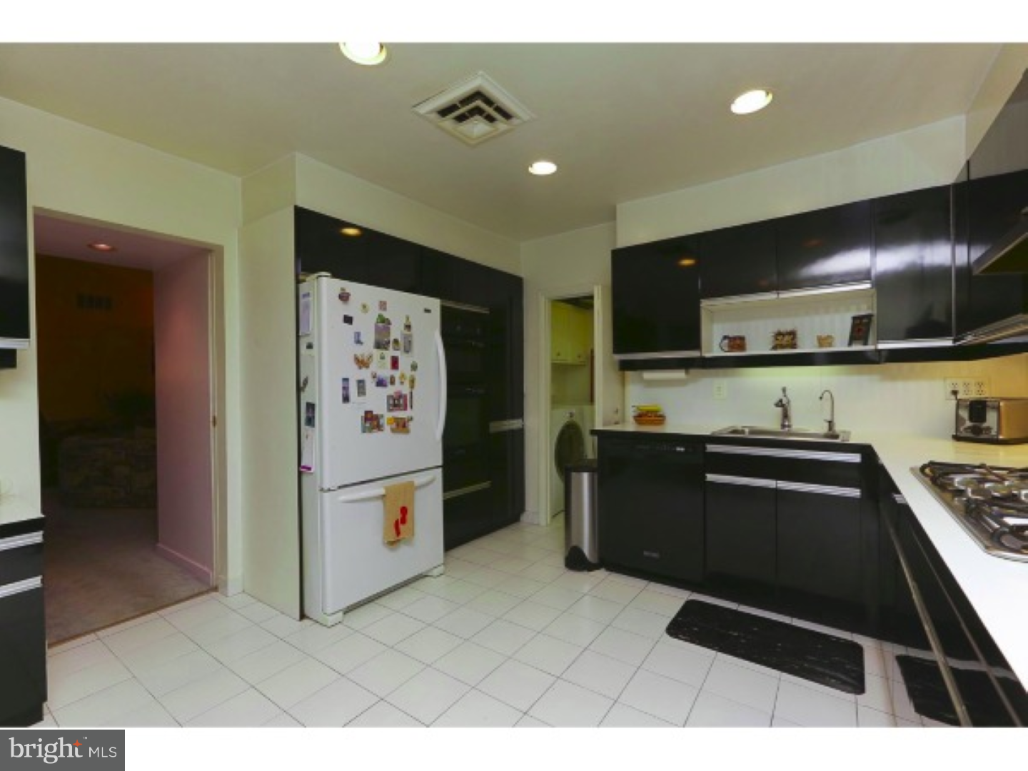 1093 Kingsley Road Jenkintown, PA 19046 - Photo 10 of 25 Kitchen