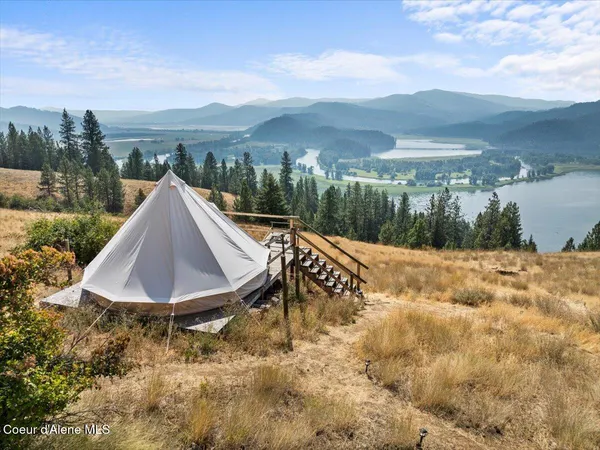 $149,900 | 5674 East Holiday Road, Harrison, ID 83833