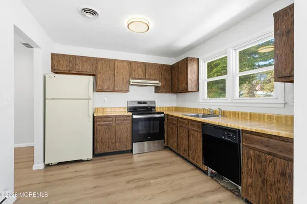 $234,900 | 91 Westport Drive, Unit 71, Whiting, NJ 08759