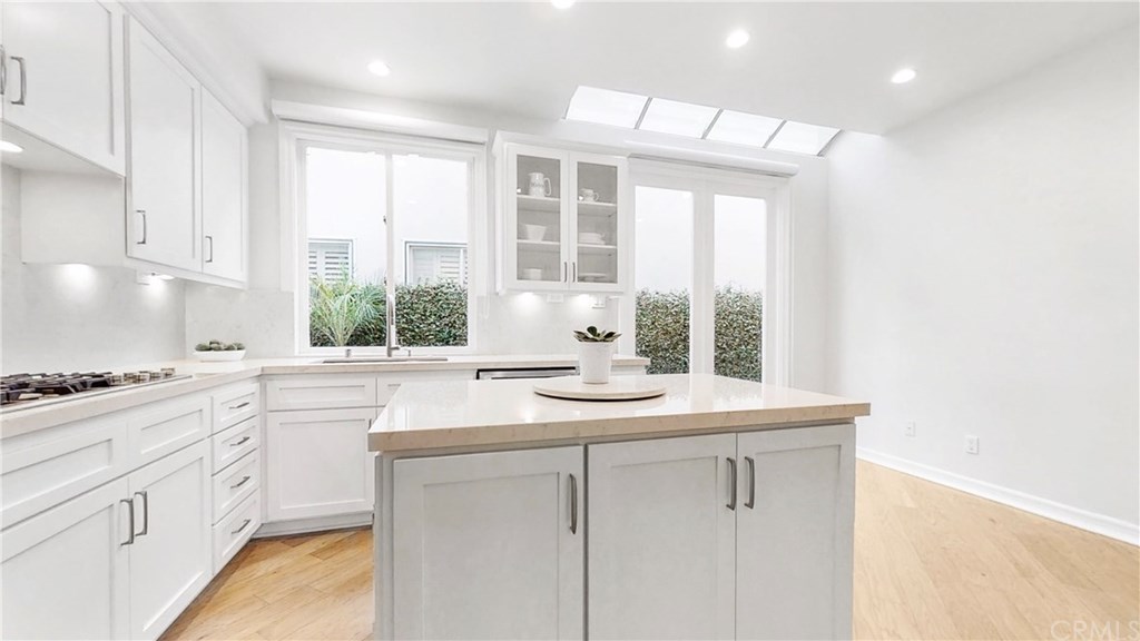 6141 Capri Court Long Beach, CA 90803 - Photo 15 of 59