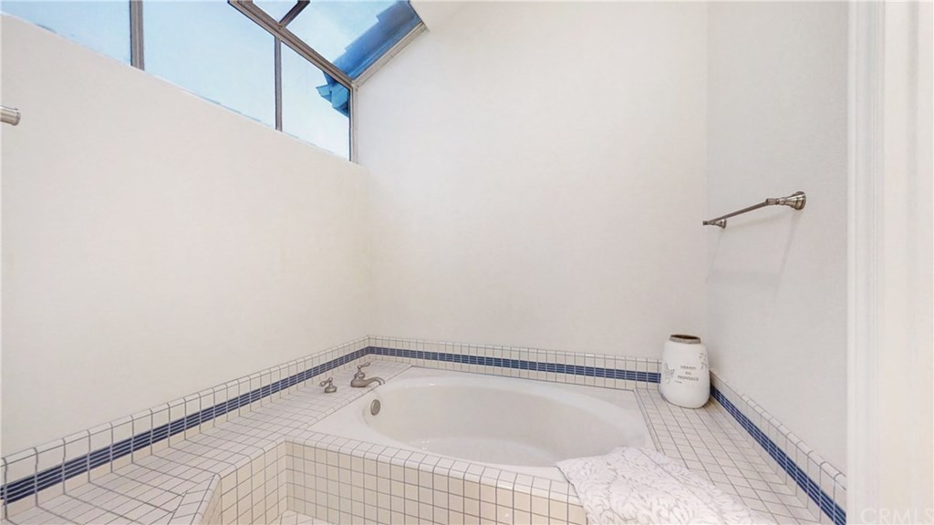 6141 Capri Court Long Beach, CA 90803 - Photo 33 of 59