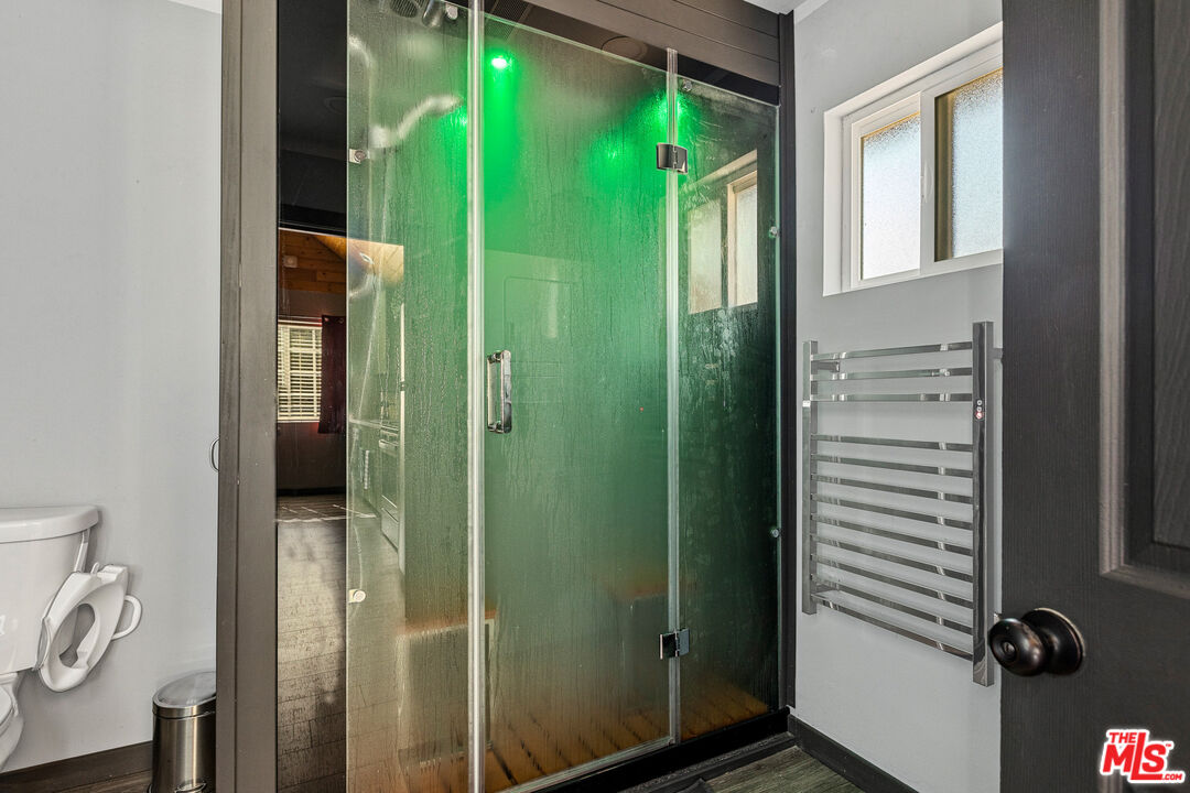 306 Victoria Lane Sugarloaf, CA 92386 - Photo 31 of 37 a bathroom with a shower